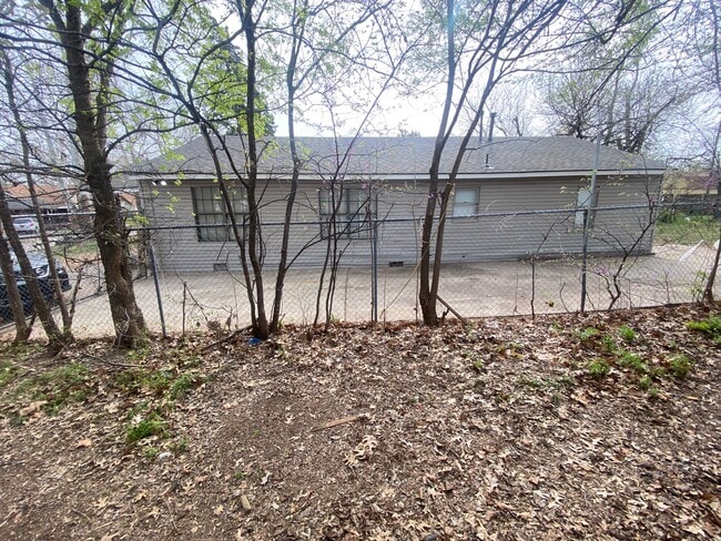 Photo - 114 SE 40th St