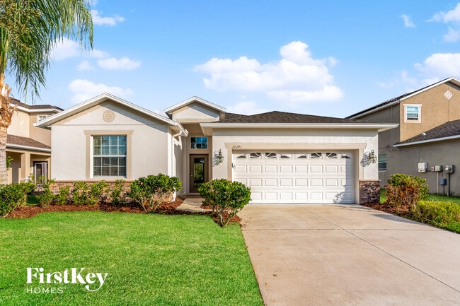 Building Photo - 20241 Merry Oak Ave