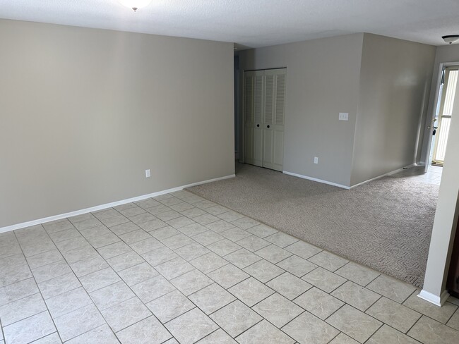 Living room / Dining room - 2325 Palladio Ave