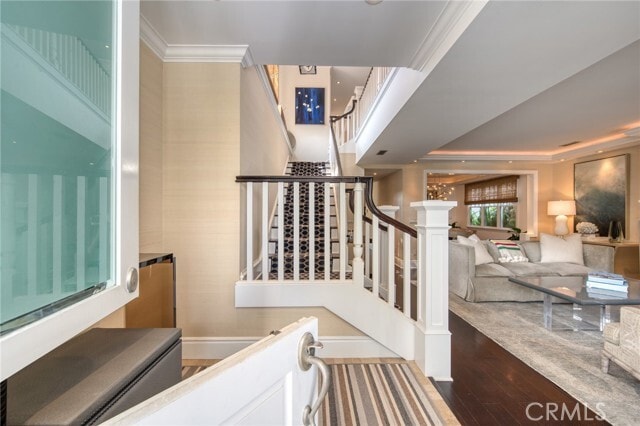 Photo - 325 Poppy Ave