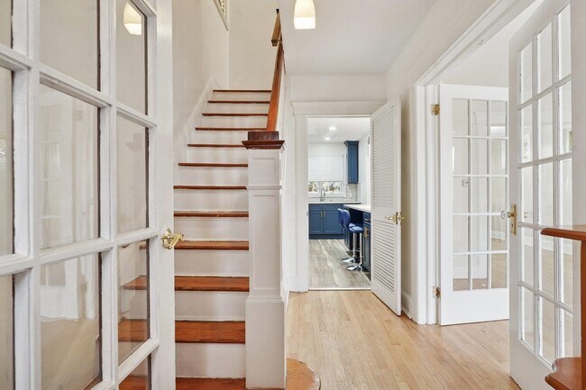 Photo - 1507 80th St