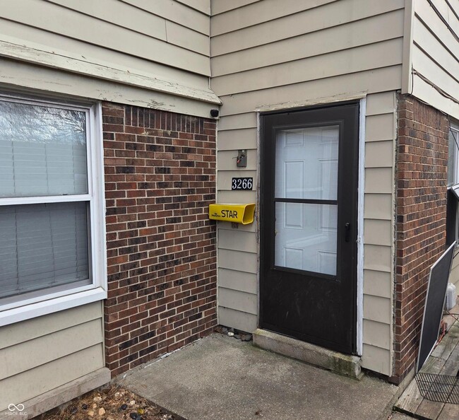 Building Photo - 3266 Lupine Dr