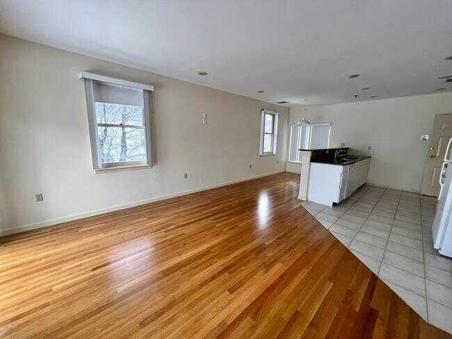 Photo - 31 Channing St Unit 1