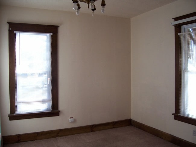 Photo - 501 N Hesperia St