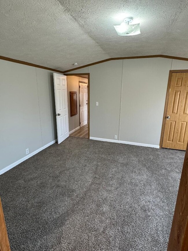 Photo - 1272 Kathy Ave