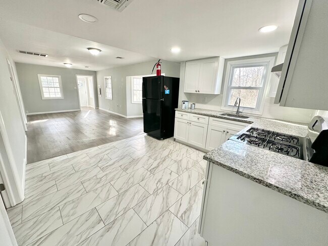 Photo - 63 Gentian St