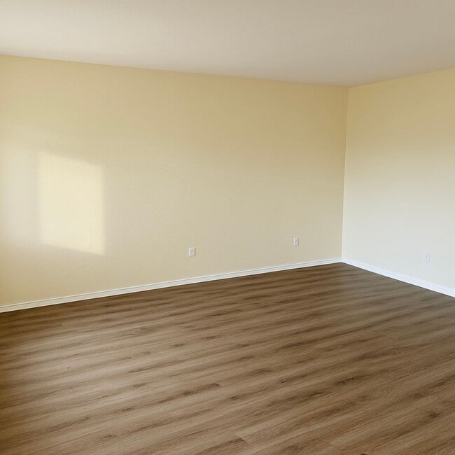 Forest Hills Apartments