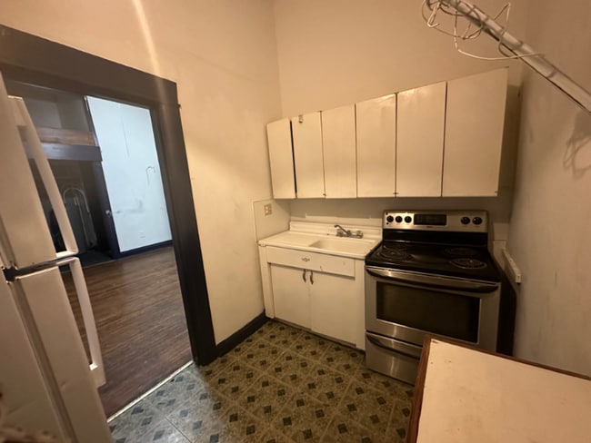 Photo - 112 W McPherson Unit 1