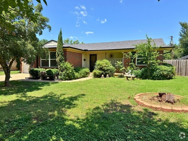Building Photo - 4506 Westward Dr Rental