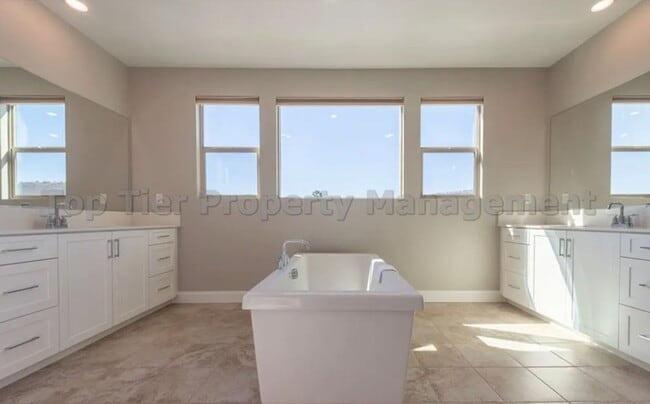 1699 Carol Lee Ln
