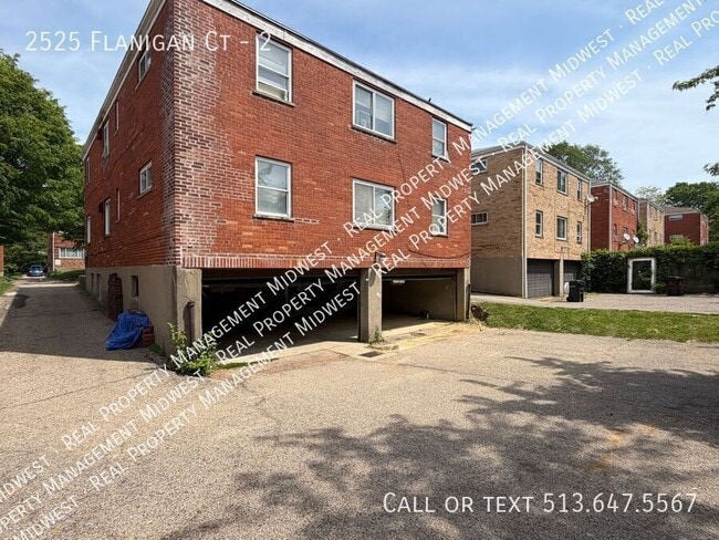 Building Photo - 2525 Flanigan Ct Unit 2