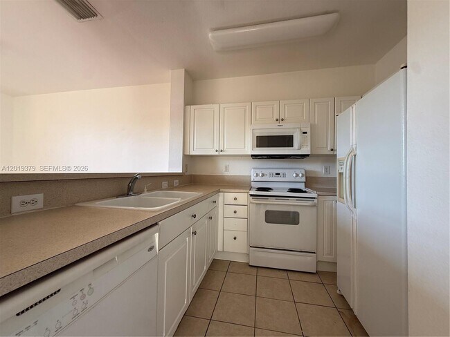Photo - 3355 NE 13th Cir Dr Unit 201-28