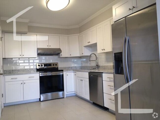 Building Photo - Huge 1 bed in Chestnut Hill Rental