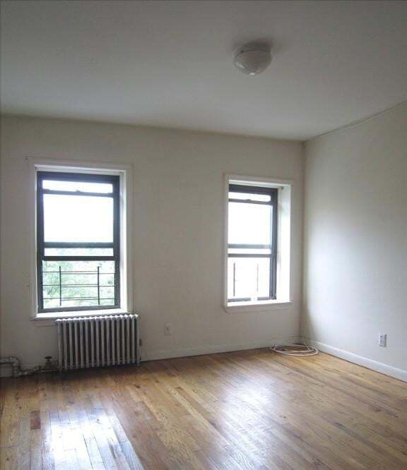 Photo - 411 E 12th St Unit 4