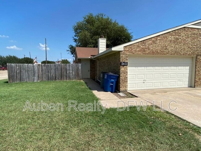 Photo - 545 Canary Ln
