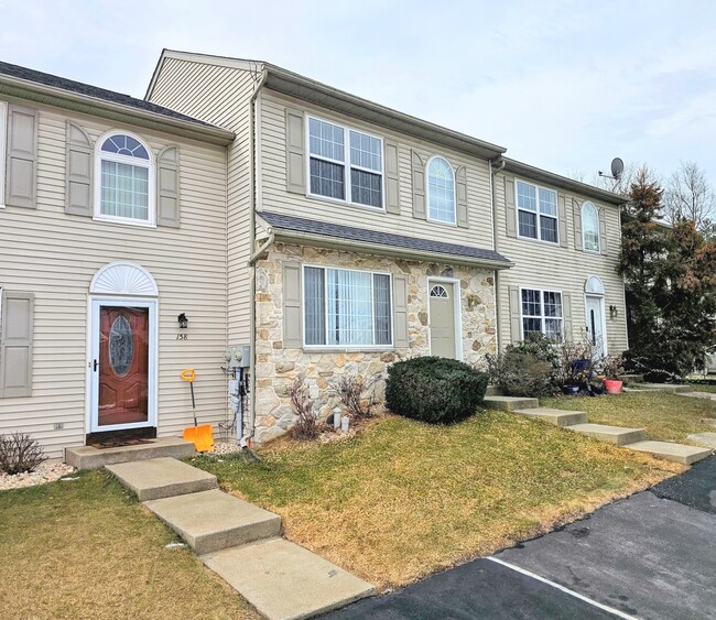 Photo - 160 Riders Way