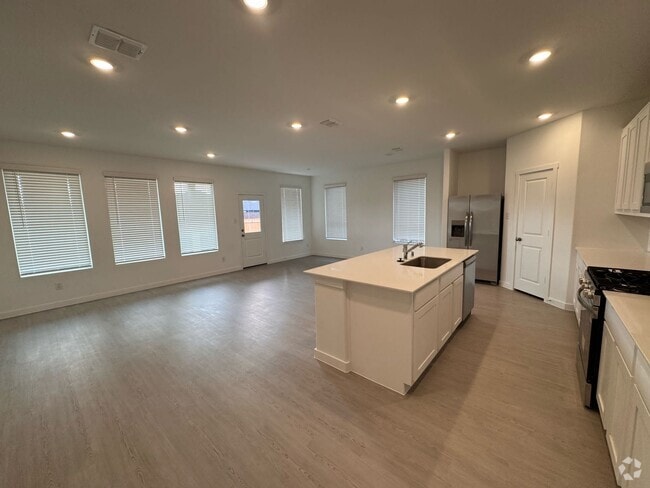 Building Photo - 814 Madrono Dr Rental