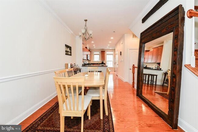 Photo - 402 N Thomas St