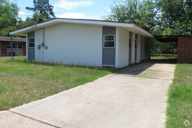 Building Photo - 1920 Skylane Dr Rental