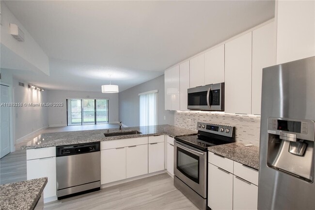 Photo - 16471 Blatt Blvd Unit 106