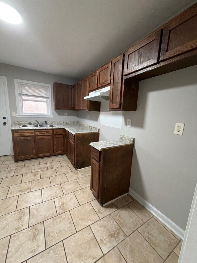 Photo - 811 Scott St