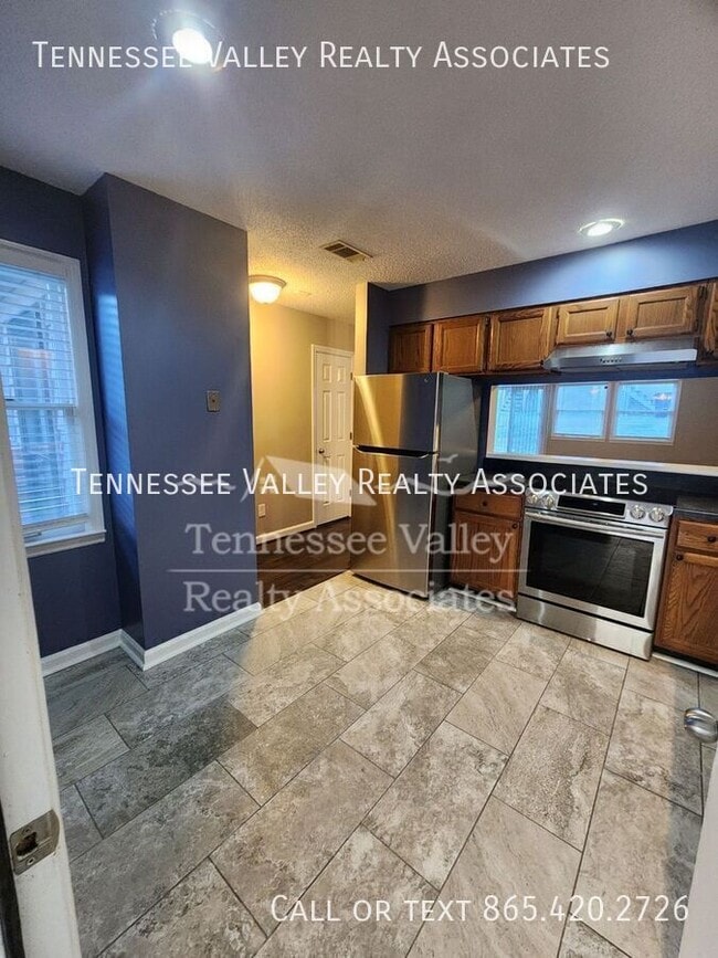 Photo - 433 Bramblewood Ln