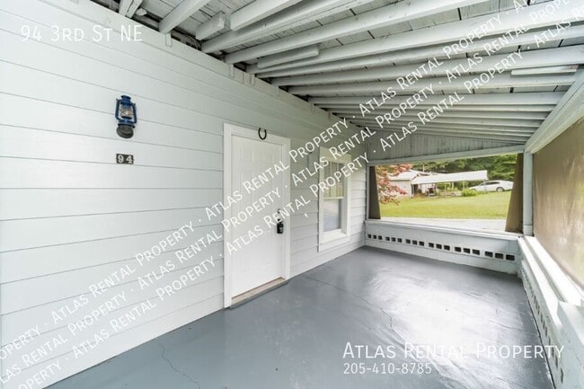 Photo - 94 3rd St NE