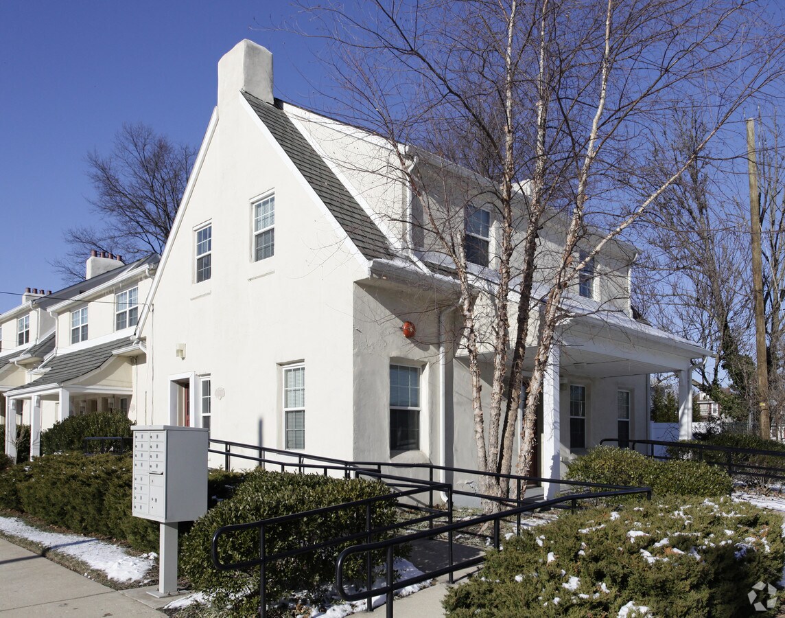 Photo - Overlook Colony