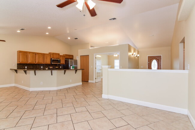 Photo - 23214 Sierra Rd