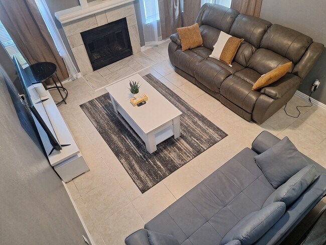 Photo - 2123 Chatham Square Ct