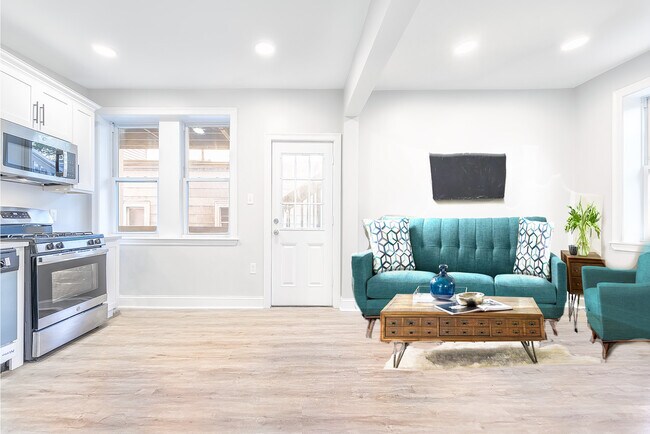 Photo - 124 Berkshire St Unidad 6