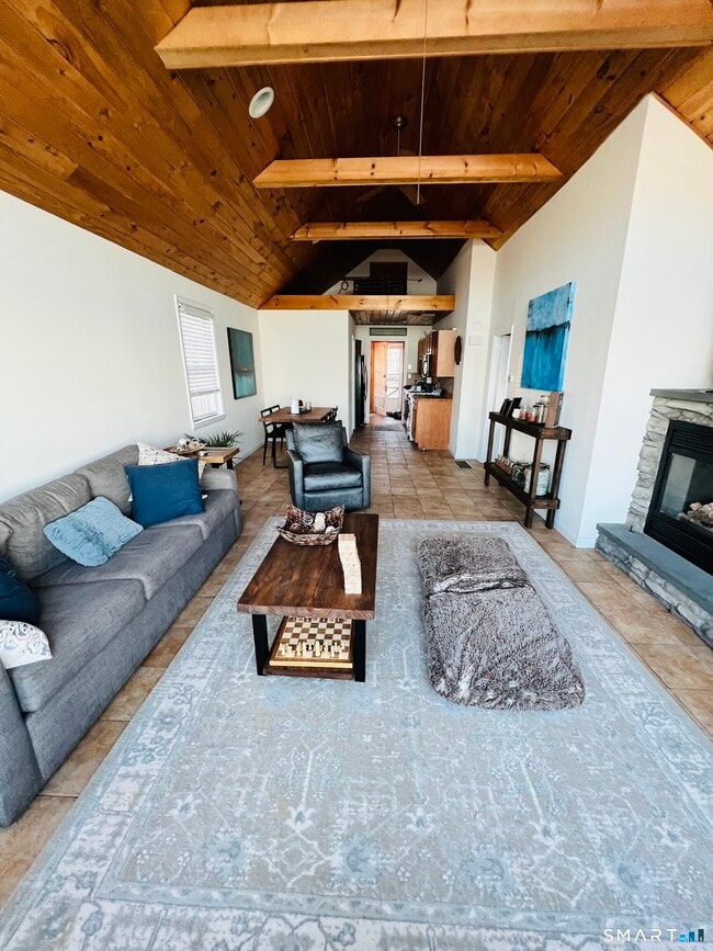 Photo - 130 Cove St