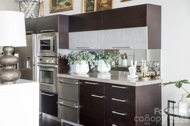 Building Photo - 341 Viburnum Way Ct