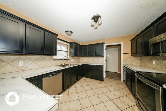 Photo - 12012 Sagamore Dr