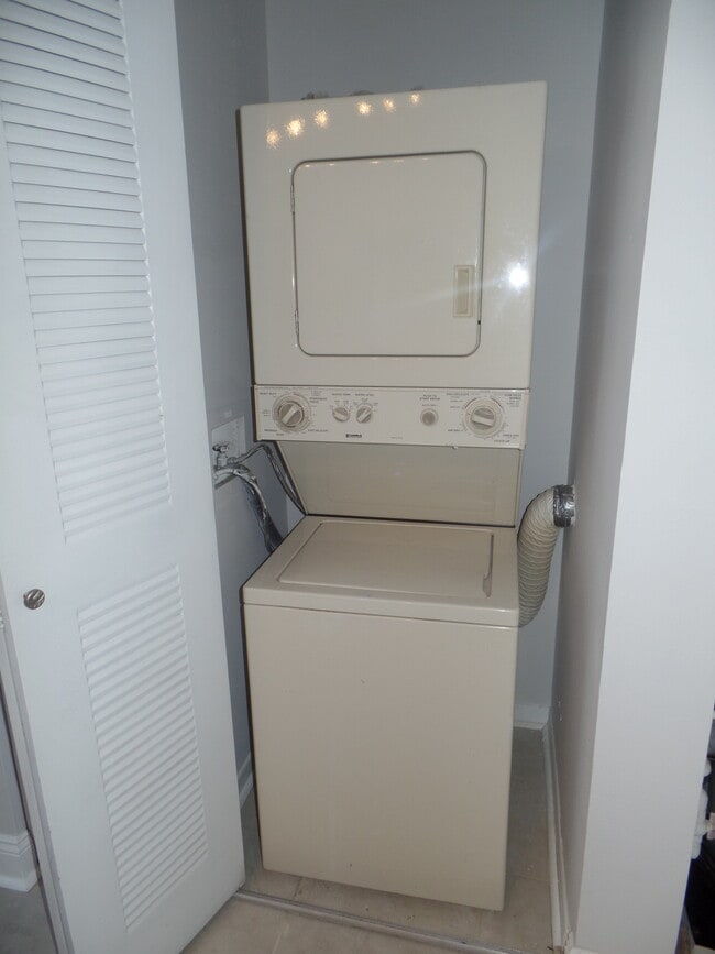 Photo - 5200 NW 31st Ave Unit 175