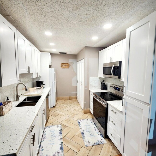 Building Photo - 3397 Christopher St Rental