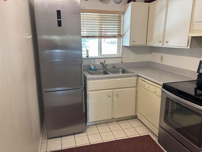 Photo - 801 Northwood Blvd Unit 14