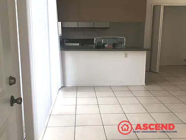 Photo - Cozy Apartment off Acres & White Ln!