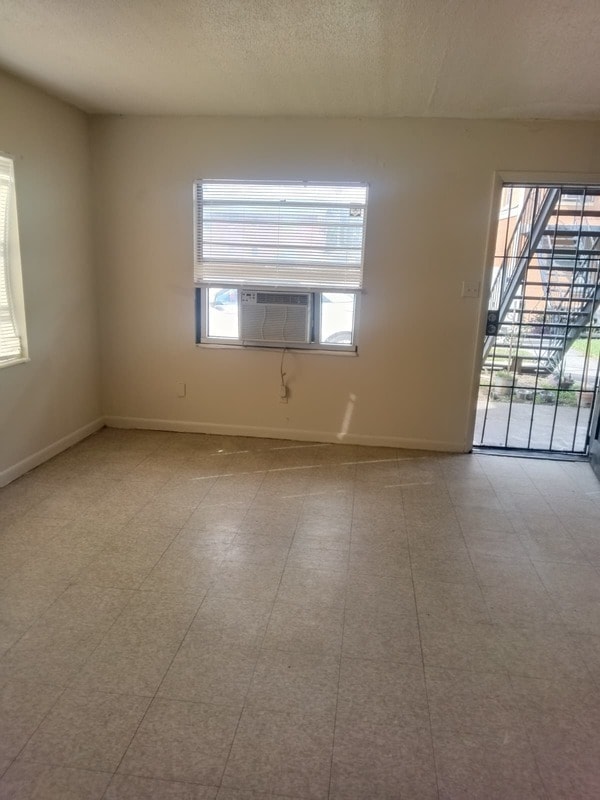 Photo - 218 S Tampa Ave Unidad 4