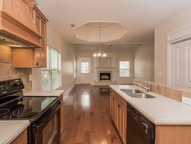 Photo - 104 Society St