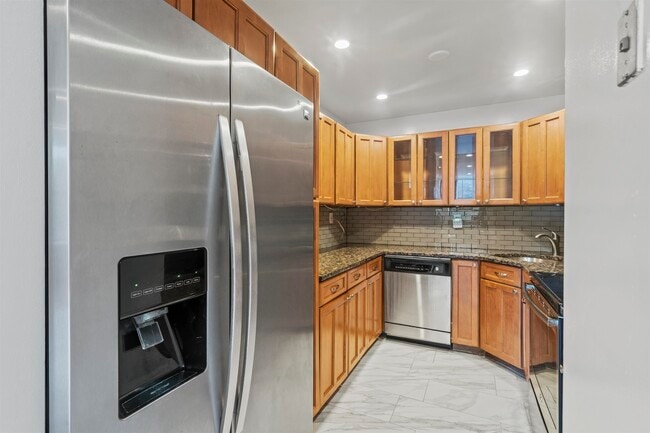 Photo - 1 Greene St Unit 105