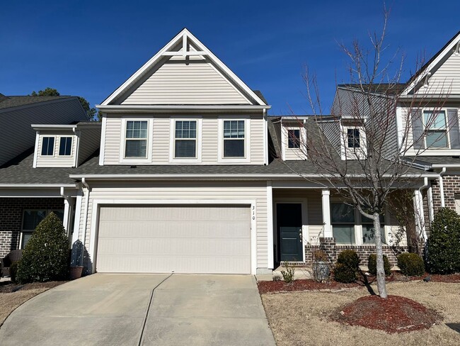 Building Photo - Spacious 3BD, 3.5Bath, 2700+ SF Townhome Minutes from RTP