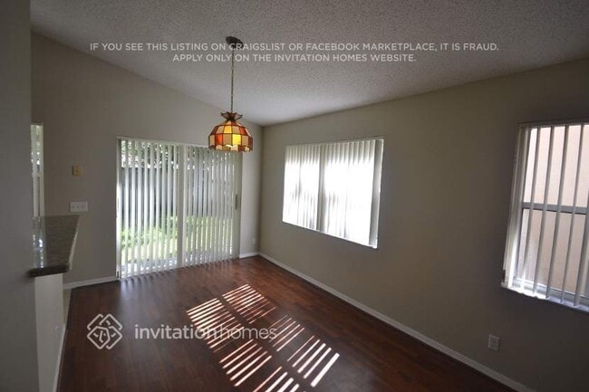 Photo - 7487 Viscaya Cir