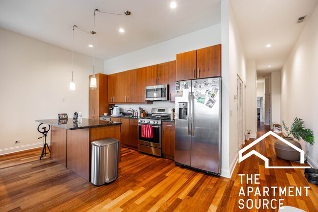 Photo - 1354 W Augusta Blvd Condo Unit 302
