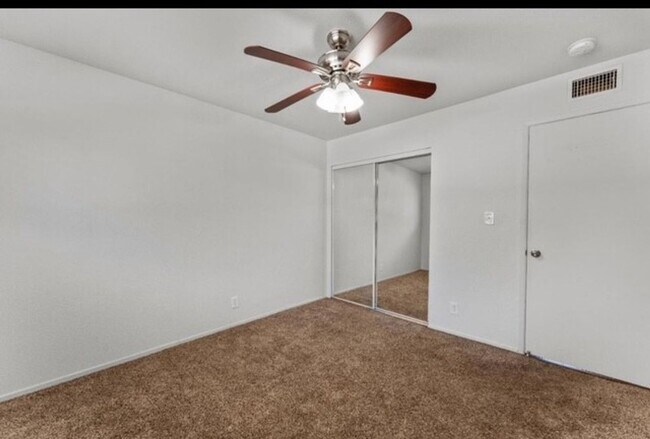 Photo - Charming 2 Bed 1 Bath Unit in Sacramento