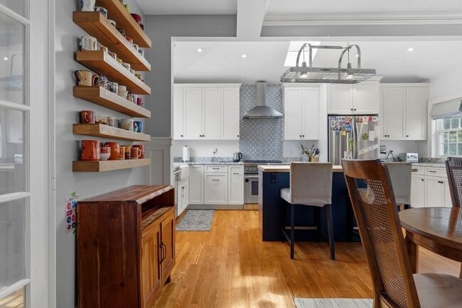 Photo - 859 Fellsway W