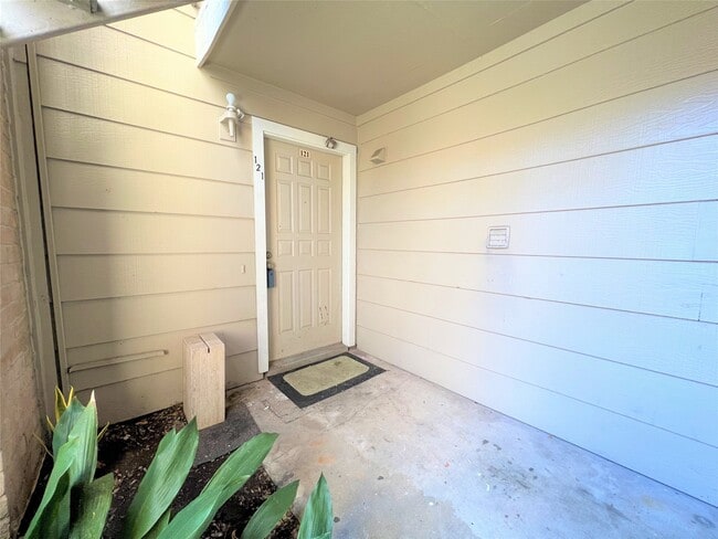 Photo - 2120 Wilcrest Dr Unit 121