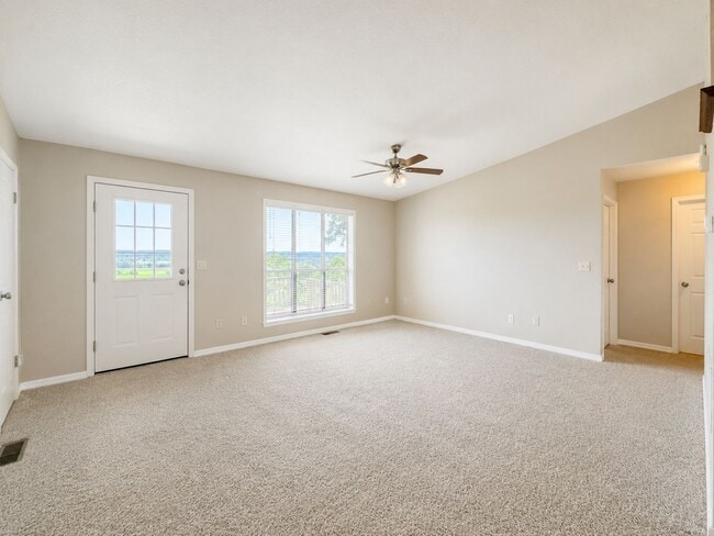 Building Photo - 2 Bed/ 2 Bath • Overlooking the White River in Southside Unit Apt 11