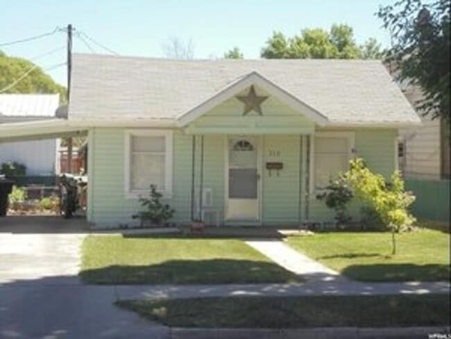 Building Photo - Cozy Price Rental