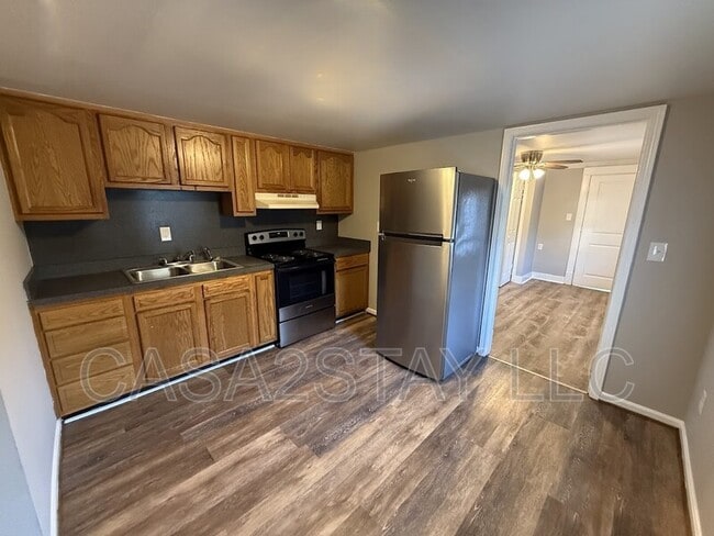 Photo - 1129 Lincoln Ave Unit 1129